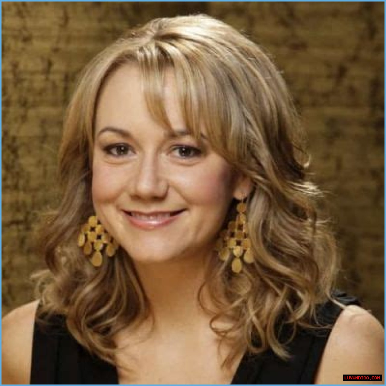 Megyn Price- Bio, Age, Height, Husband, Net Worth, Career